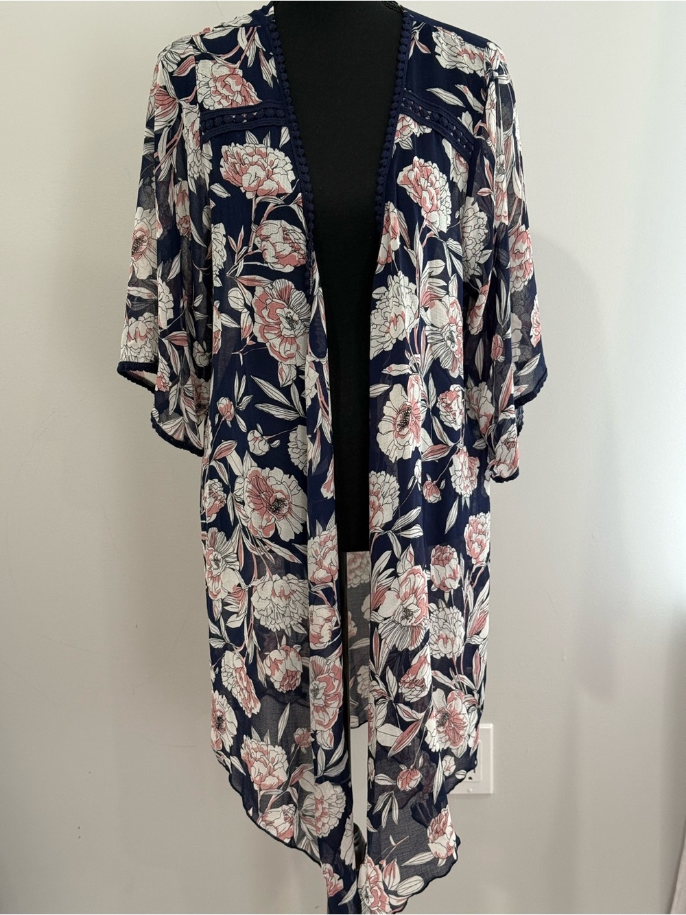 Emory Park L Navy Floral Lightweight Kimono Cardigan 325